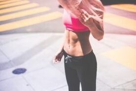 Ejercicios para la pérdida de peso del abdomen y los lados